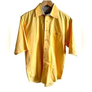 Men's Redhead short sleeve button down shirt in yellow. Size small
